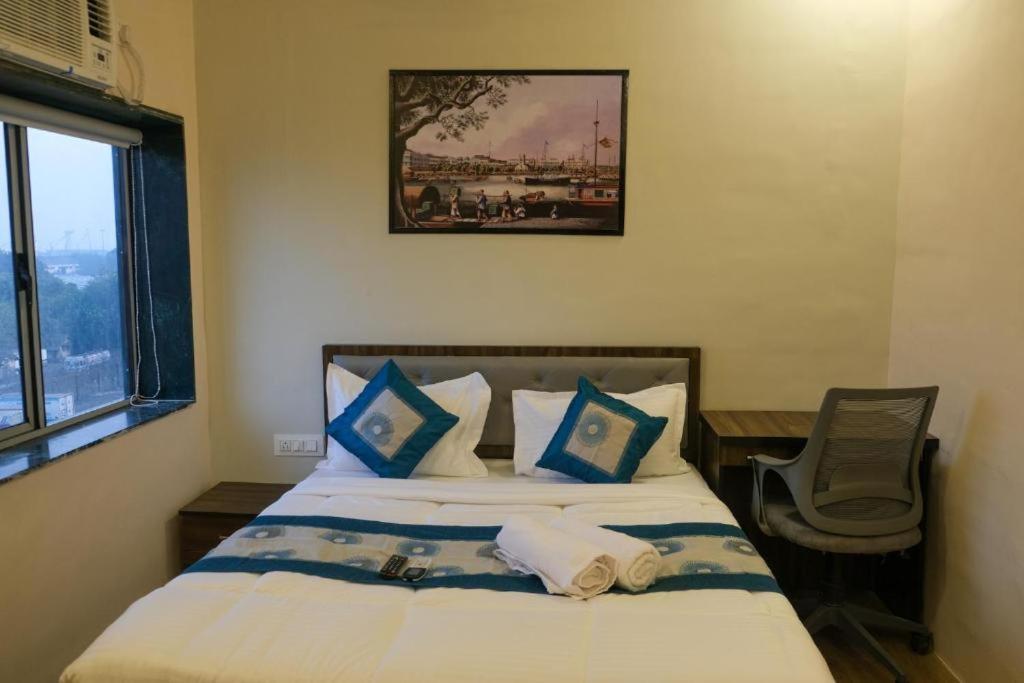 Hotel Vrc Мумбаи Экстерьер фото